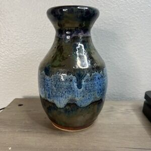 Beautiful Vintage Japanese Saki Bottle or Vase. Handmade 7" Tall‎
